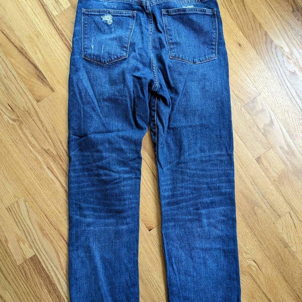 Point Sur Distressed Jeans - Picture 4 of 5